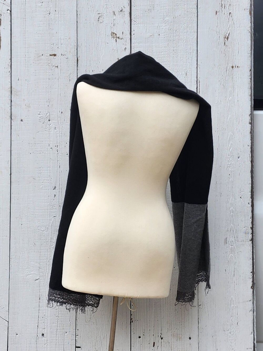 Eileen Fisher Women's Black Grey Reclaimed Cashmere And Linen Wrap / Scarf - Picture 3 of 4